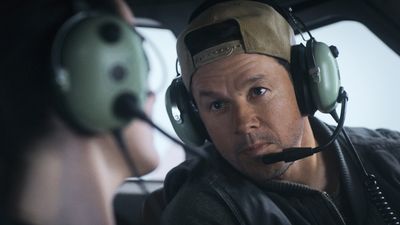 Flight Risk review: ground this Mark Wahlberg action movie