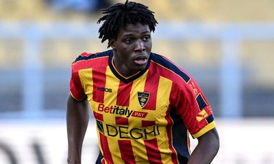 Manchester United consider £33m move for Lecce wing-back Patrick Dorgu