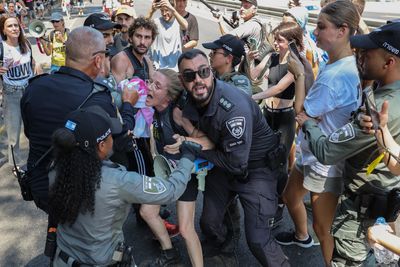 Who are the female Israeli soldiers released by Hamas?
