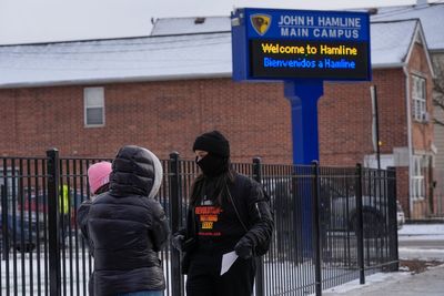 Secret Service agents, not ICE, visited Chicago school, officials say amid deportation fears