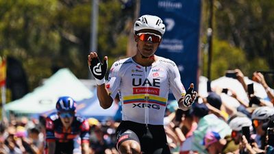 Narvaez wins on Willunga to snatch cycling Tour lead