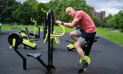 How to keep fit without stretching your finances