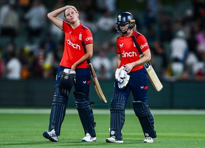 Women's Ashes: England misery continues as Australia cruise to T20 series whitewash