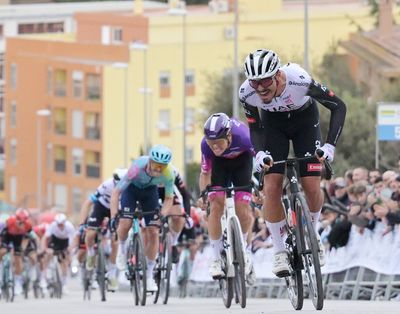 António Morgado blasts to victory at the Gran Premio Castellón