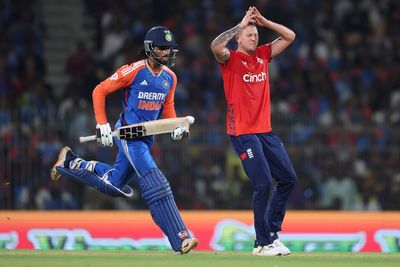 Brydon Carse efforts in vain as Tilak Varma leads India to tense win over England in second T20