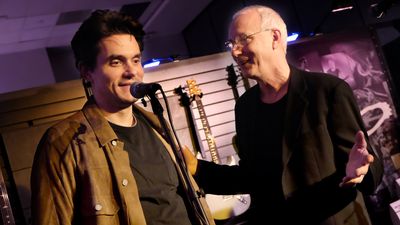 “You talk about PRS and some say, ‘They’re too nice.’ What’s too nice? You want that special vibe that only tuning every song can give you? You want bad intonation?!” John Mayer pays tribute to Paul Reed Smith at PRS Guitars’ exclusive anniversary show