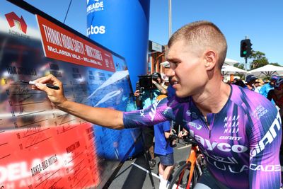 'It hasn't cost me' - Luke Plapp raced with injured wrist in Tour Down Under