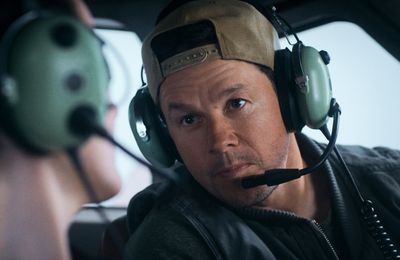 Mark Wahlberg apologised to Flight Risk co-stars after filming