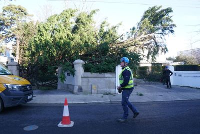 Technicians from England and France to help restore power in Ireland