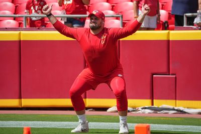 Is Mike Caliendo playing today? Injury updates for Chiefs OL