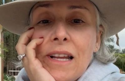 Ricki Lake insists she 'doesn't come from money' after losing home in LA wildfires