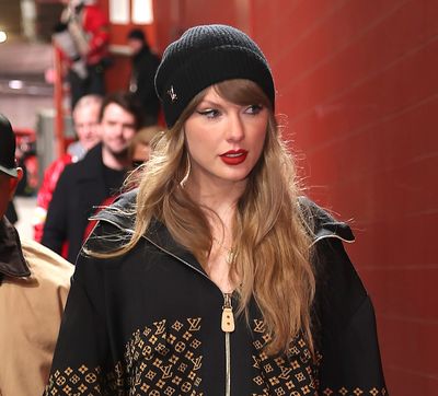 Taylor Swift wows in stunning outfit for AFC Championship Game