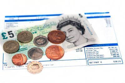 Advertised salaries pass £40,000, study suggests