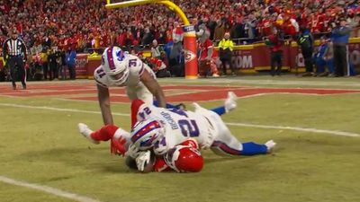 Chiefs Benefit From Another Questionable Call Before Scoring vs. Bills