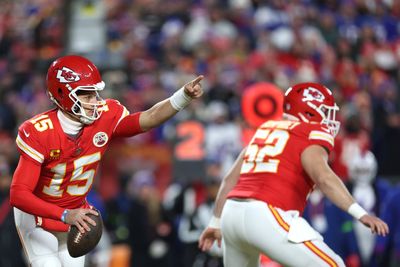 Chiefs vs. Bills: Patrick Mahomes extends K.C.’s lead with rushing touchdown