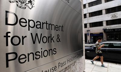 ‘Serious concerns’ about DWP’s use of AI to read correspondence from benefit claimants