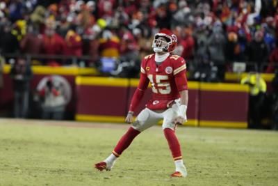 Chiefs Defeat Bills In AFC Championship Thriller