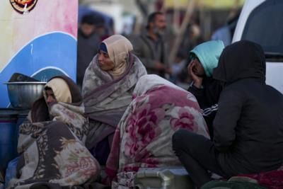 Israel Allows Palestinians To Return To Heavily Destroyed Gaza