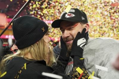 Taylor Swift Celebrates As Chiefs Secure Super Bowl Spot