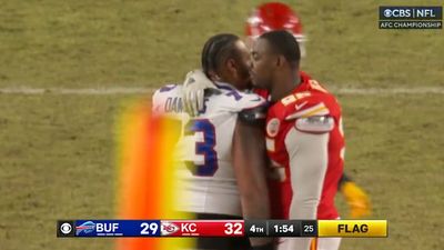 Jim Nantz Wasn't Only One Confused by Possible Flag on Bills’ Failed Final Play