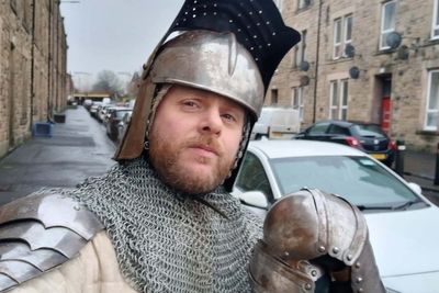 The Falkirk Knight: Scot braves Storm Eowyn in full armour