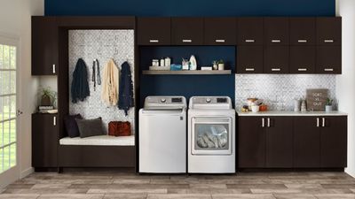 How to install a washing machine: from box to laundry (with expert tips)