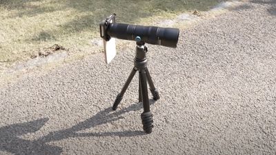 This accessory slaps a telephoto lens on almost any smartphone for a massive 60x zoom capability – but is there a catch?