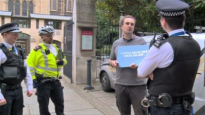 Christian preacher arrested with anti-Islam sign at London Cathedral protest loses High Court battle with Met Police