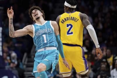 Anthony Davis Leads Lakers To Victory Over Hornets