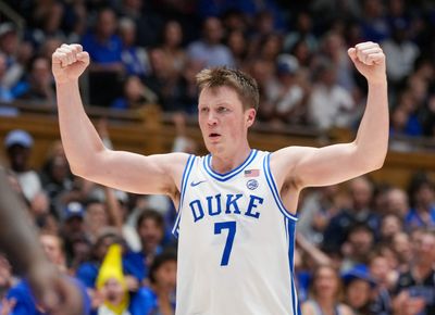 Kon Knueppel literally pulled a teammate’s leg to save a crucial clutch possession for Duke