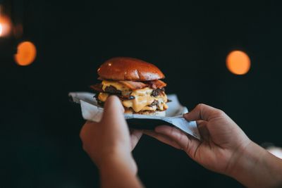 Restaurant Sparks Outrage Over 'Proud Boys Burger' with 'White American' Cheese and 'Liberty Sauce': 'It Was a Bad Decision'