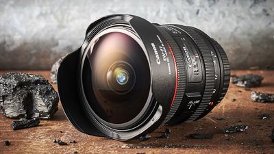 Wait, is Canon working on a modular lens? Adding a second set of optics could create a fisheye that doubles as an ultra-wide