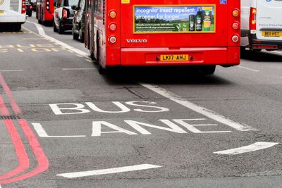 Give warning letters not fines for first bus lane offence, says RAC