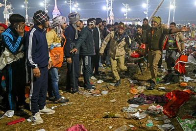 Dozens killed in crowd crushes at Kumbh Mela in India