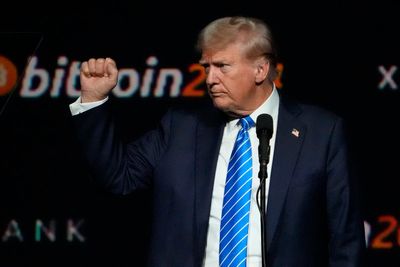 Ethics experts fear Trump will use conflict of interest exception to hold onto crypto in White House