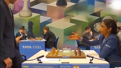 'Expect criticism': Susan Polgar slams Nodirbek Yakubboev for refusing handshake with India GM R Vaishali