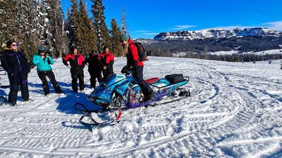 How Do You Dress To Stay Warm On a Snowmobile Ride?