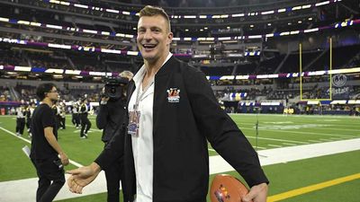 Rob Gronkowski Offers Thoughts on, Suggestions for 12-Team College Football Playoff