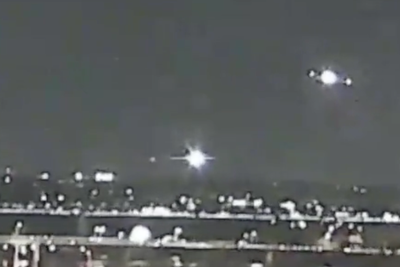 Video appears to show American Airlines and helicopter crash in Washington DC