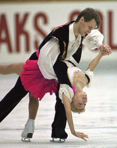 U.S. Figure Skating athletes and coaches were on board American Airlines flight involved in fatal D.C. crash