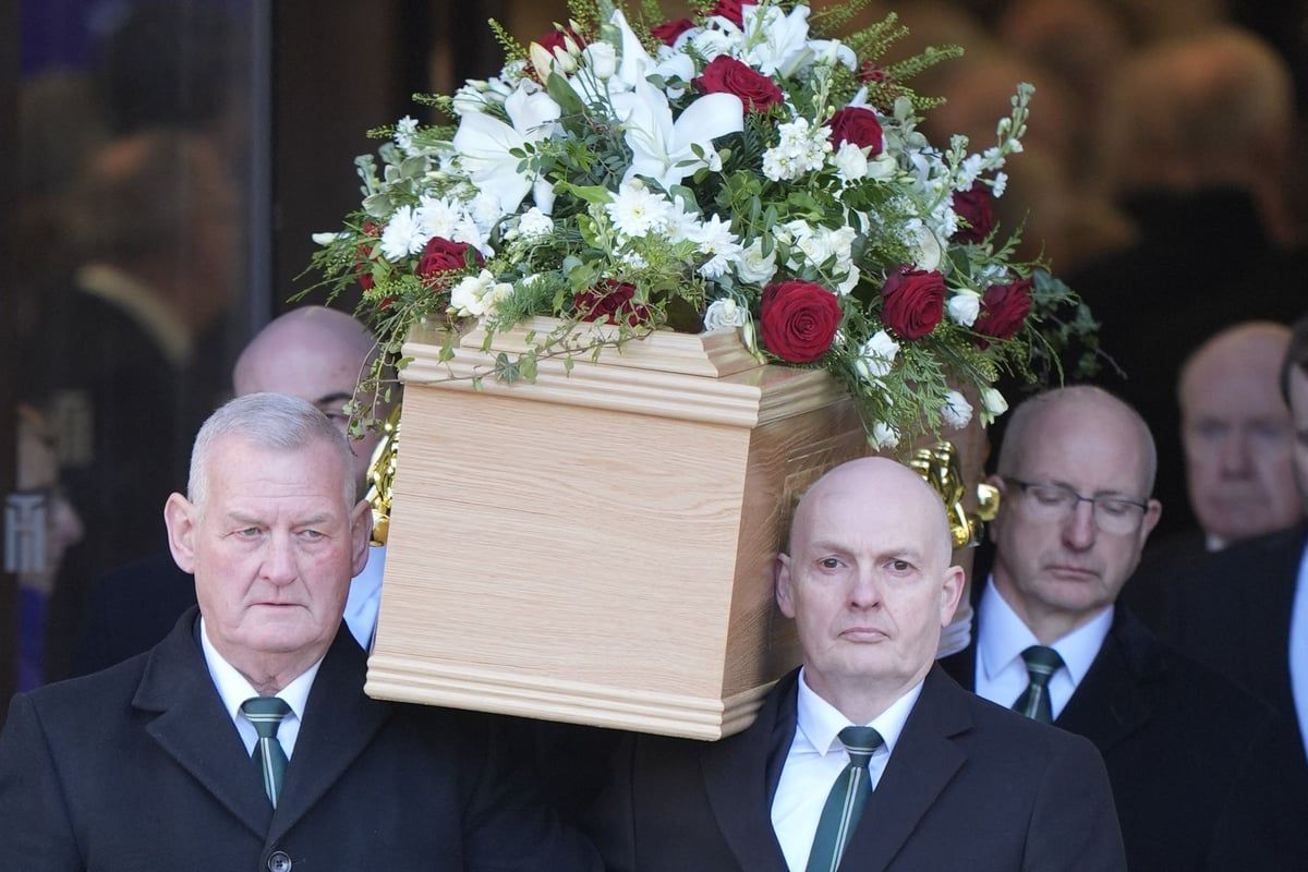 Blair and Brown pay tribute to ‘working class hero’ at…
