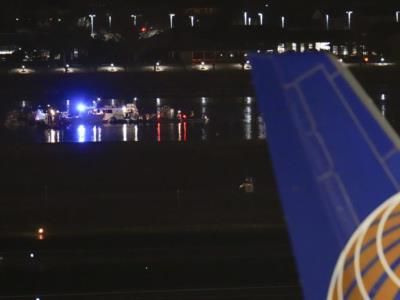 Flights Resume At Reagan National Airport After Temporary Suspension