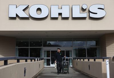 Kohl’s is slashing its corporate workforce as it scrambles to make up for mistakes like carrying less inventory and shrinking its fine-jewelry business