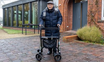 ‘Did they learn nothing?’: Auschwitz survivor to return German honour over AfD vote role