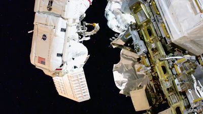 NASA astronaut Suni Williams sets new record on 5.5-hour spacewalk outside ISS (video)