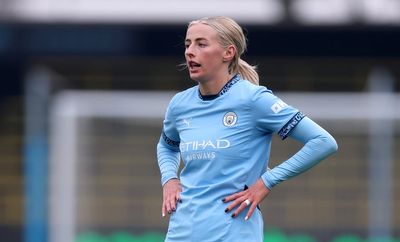 Arsenal agree deal to sign Lionesses star Chloe Kelly from Man City