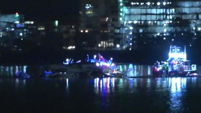 Video shows American Airlines plane wreckage in Potomac River as recovery operation continues