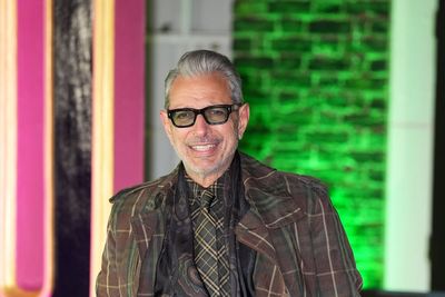 Jeff Goldblum and his band release single with Scarlett Johansson