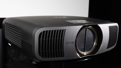 I tested the Epson QB1000, and this stunning, super-bright projector is perfect for gaming