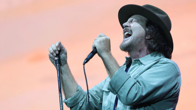 Eddie Vedder, Jack White, David Byrne and more to star at SNL 50th anniversary concert